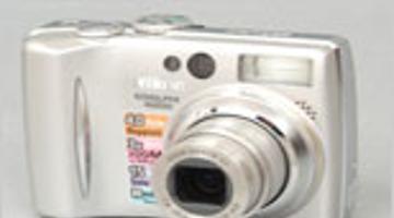 Nikon 드디어 디자인과 성능 두 마리 토끼를 잡다.